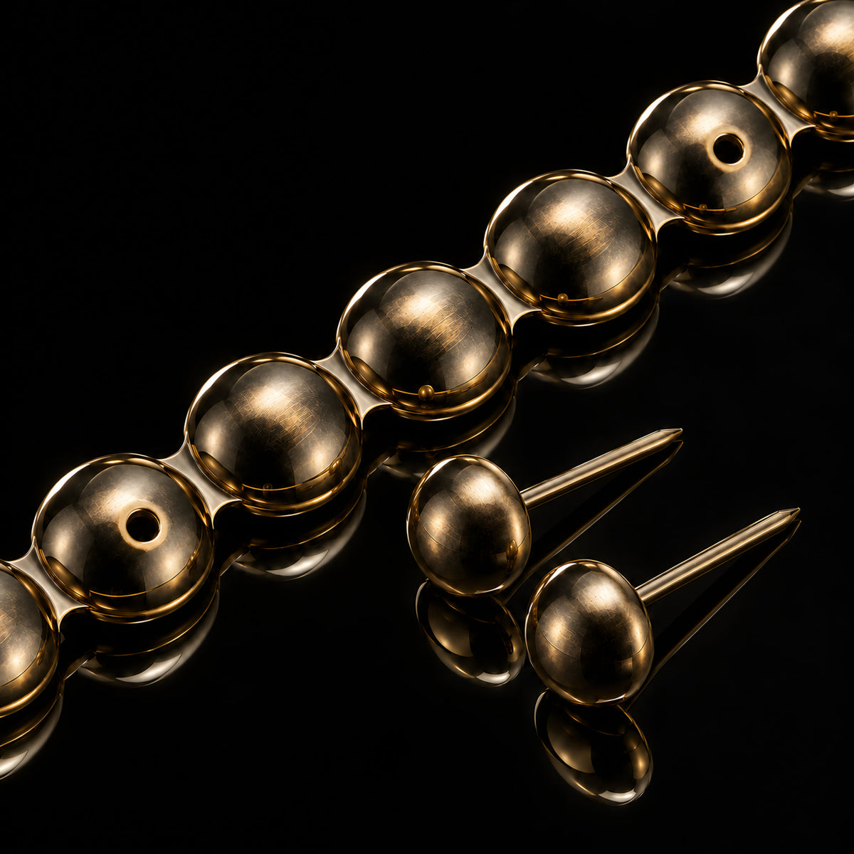 No200 eyelet per metre Φ20 mm — No200 eyelet per metre Φ20 mm · Black/gold