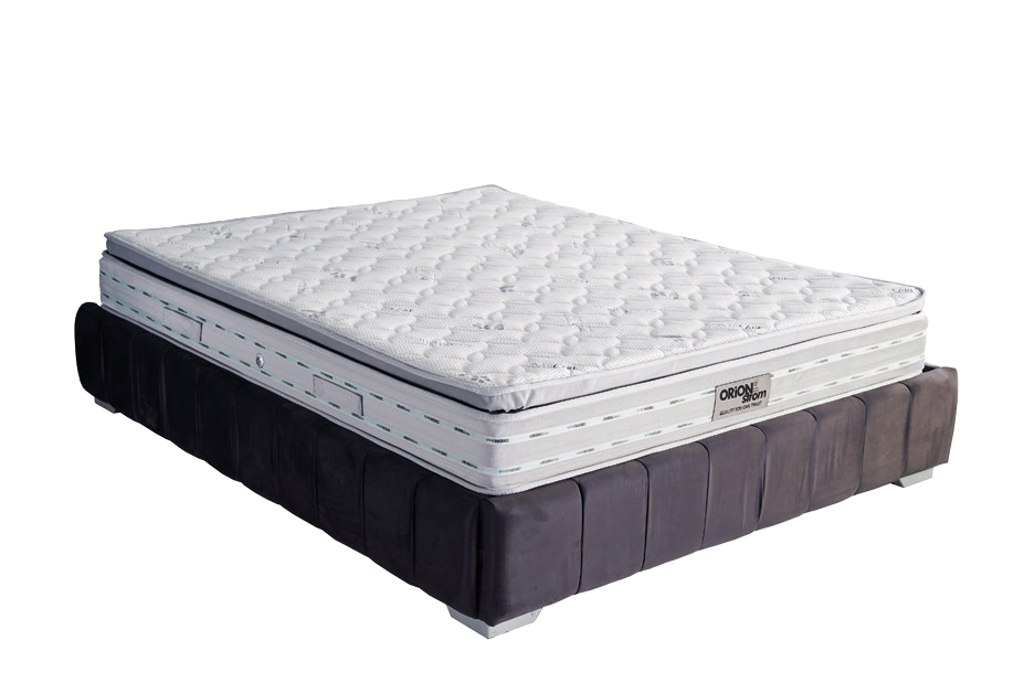 5601 Comfort Silvercare Extra Plus G-Pillowtop — Πλάγια όψη: λευκή καπιτονέ επιφάνεια σε στρώμα επάνω σε σκούρα υφασμάτινη βάση. Αίσθηση: μέτρια προς σκληρή. Ανατομικό στρώμα.
