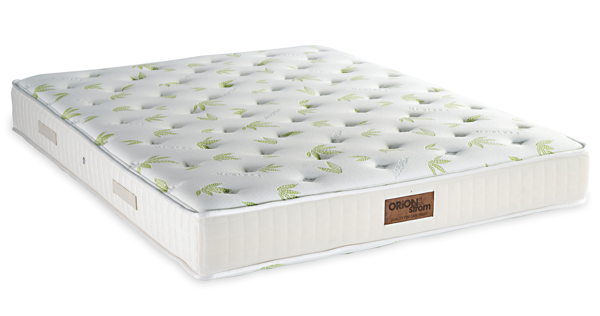610 Comfort Aloe Vera Hyper Soft Plus Pocket — Πλάγια όψη: λευκή καπιτονέ επιφάνεια με πράσινα φυτικά μοτίβα και ανοιχτόχρωμη πλαϊνή φάσα. Αίσθηση: μαλακή. Ανατομικό στρώμα.