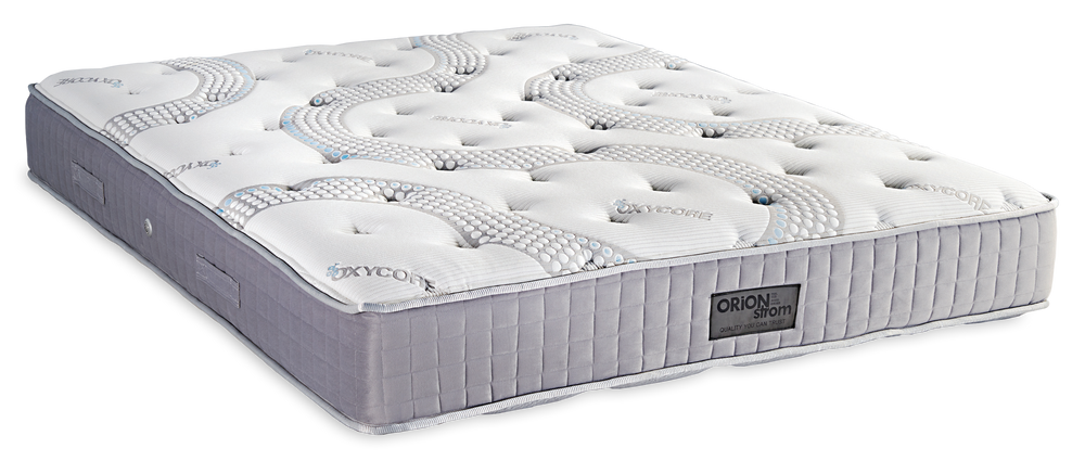352 Smart Oxycore Memory HR — Πλάγια όψη: λευκή ανάγλυφη καπιτονέ επιφάνεια και γκρι πλαϊνό ύφασμα με κάθετες ραφές. Αίσθηση: μέτρια προς μαλακή. Ορθοπεδικό στρώμα.