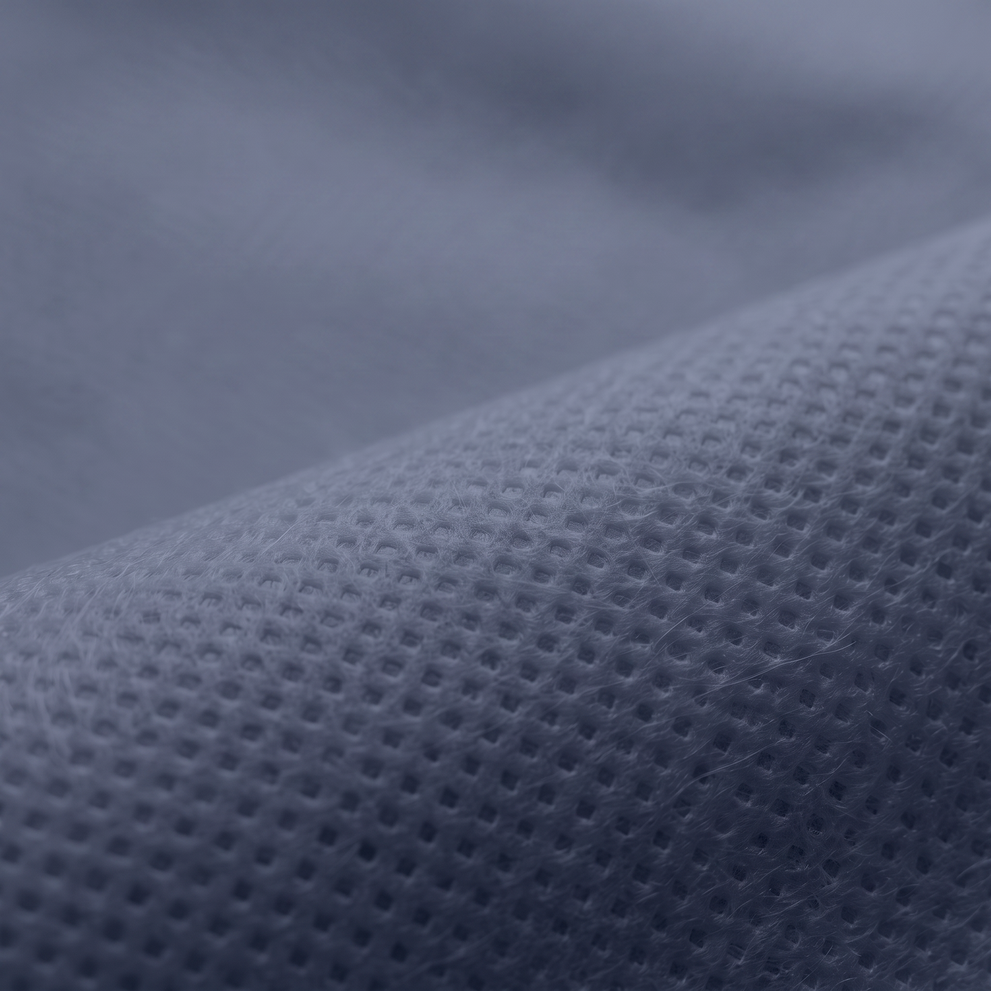 Ύφασμα NON WOVEN 70gr σε μπλε σκούρο, διαθέσιμο σε πλάτος 160cm, για επενδύσεις και διακοσμητικές εφαρμογές.