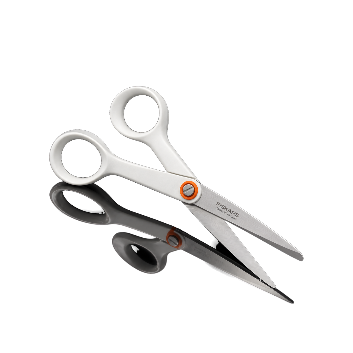 Fiskars Scissors No 9597 17 cm WHITE — Product view