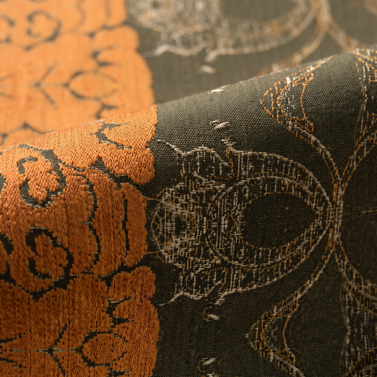 Ύφασμα NEW YORK 140 εκ. — ORION NEW YORK-107 upholstery fabric swatch – color and texture